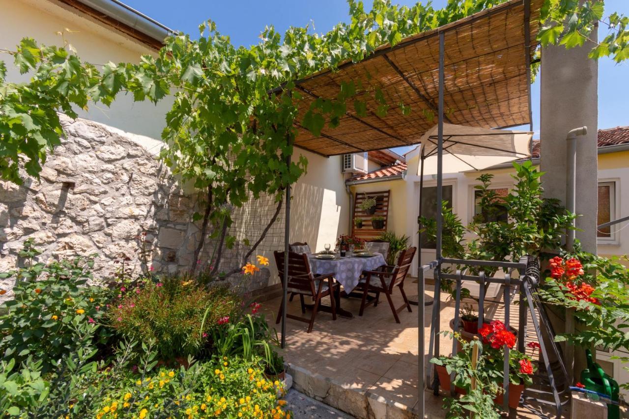 Mediterranean Terrace Apartment With Bikes & Sup 斯克拉丁 外观 照片
