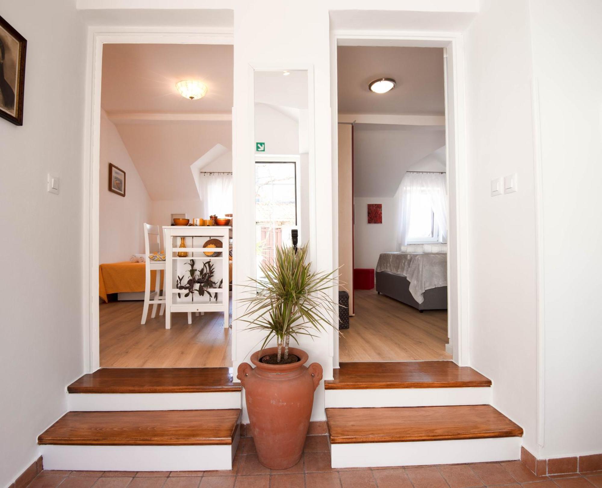 Mediterranean Terrace Apartment With Bikes & Sup 斯克拉丁 外观 照片